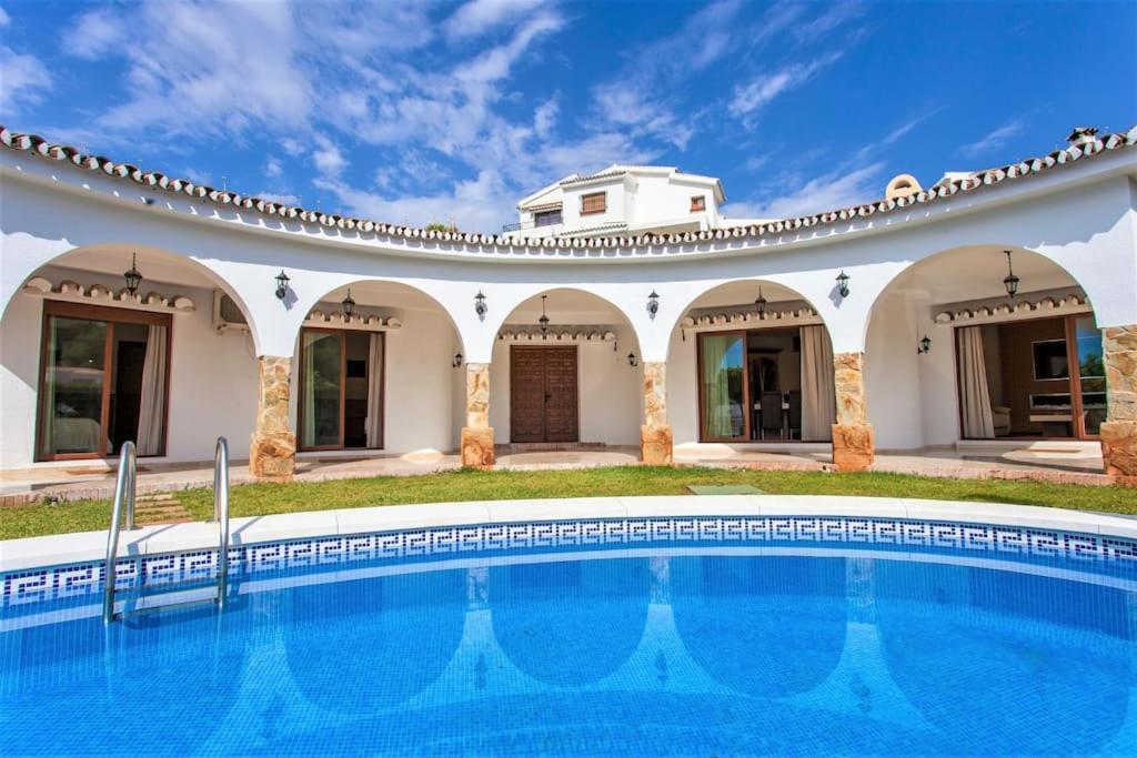 Summer Offers! Fabulous Luxury Villa Near The Beach Sleeps 8 Benalmádena Exterior foto